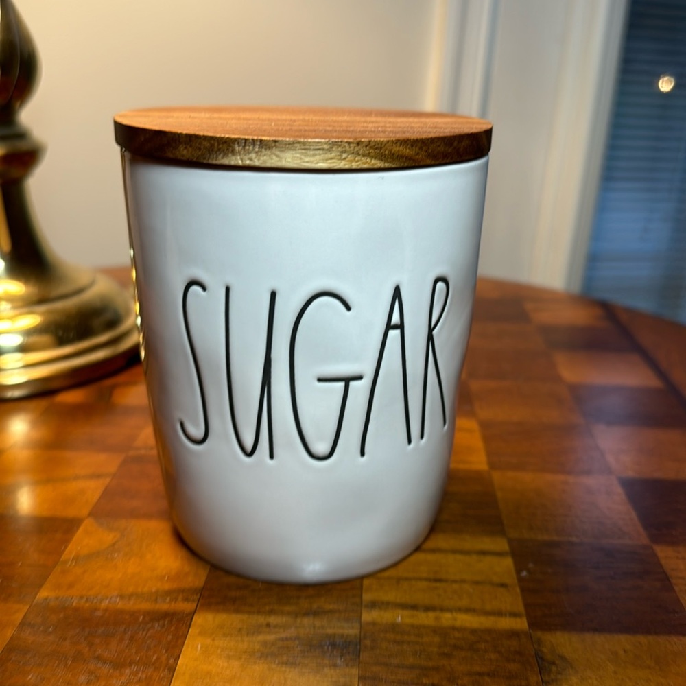 Rae Dunn sugar container